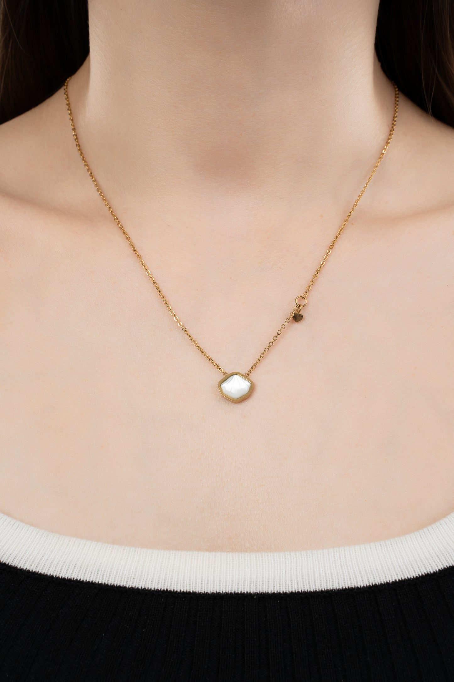 Collar Sea Shell